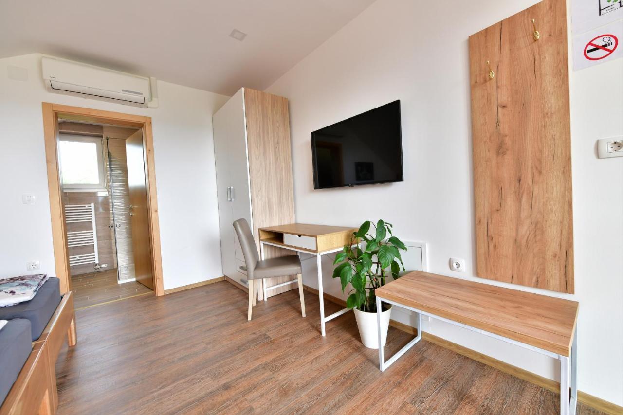 فندق House Bela Vido Drežnik Grad المظهر الخارجي الصورة